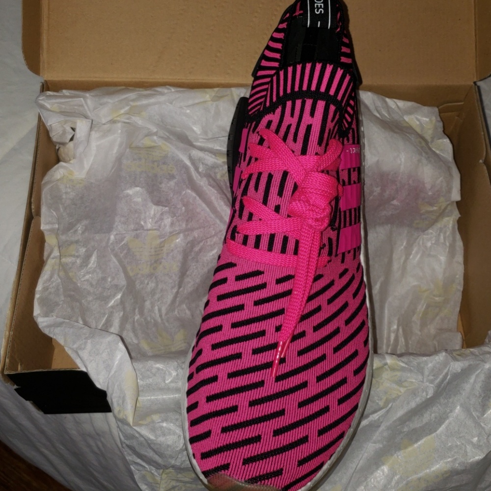 Adidas NMD_R2 Pink - Picture 4 of 7